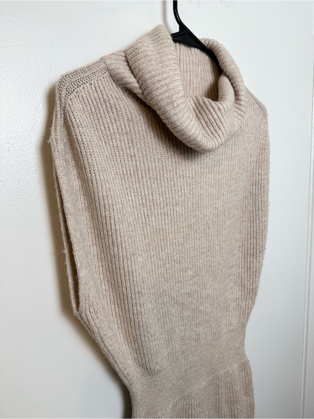 Splendid Marigold Cashmere Blend Ribbed Turtleneck Sweater Dress NWT XS - Picture 4 of 10